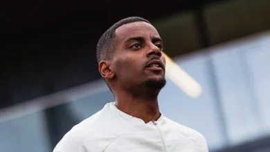 alexander isak liverpool fc 010426 9257207ed21b48ef2926f62f8db8067d